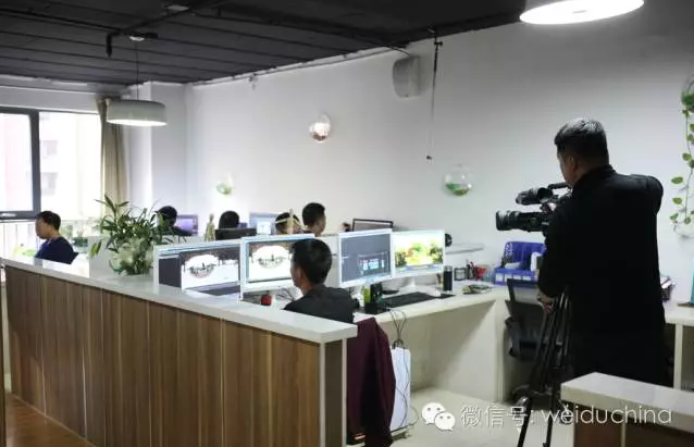 内蒙古维度VR视频制作首展获政府及媒体人雷