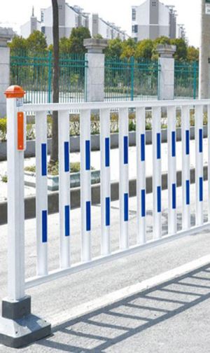 铝艺道路护栏的安装注意事项
